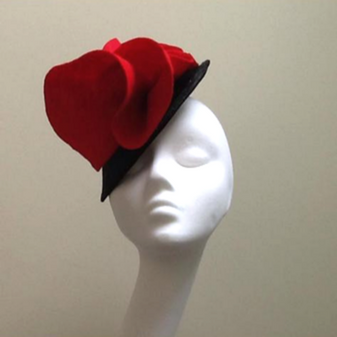 Fascinator Headpiece Occasional Wear Red Felt on Black Sinamy Base